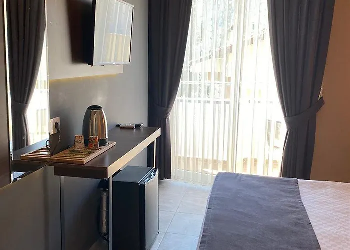 酒店 Avisos And 马尔马里斯